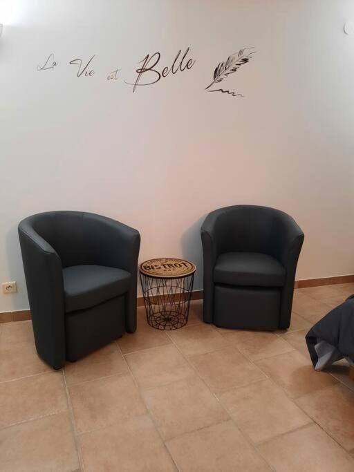 Ferienwohnung Le Petit Cocon Cerizay Exterior foto